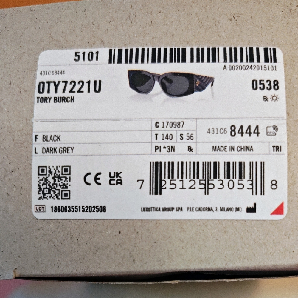 Tory Burch Black Tortoise Shell Color Sunglasses - Picture 7 of 8